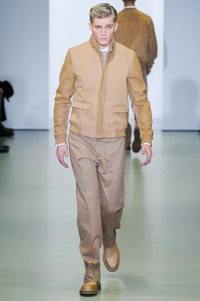 Look 5